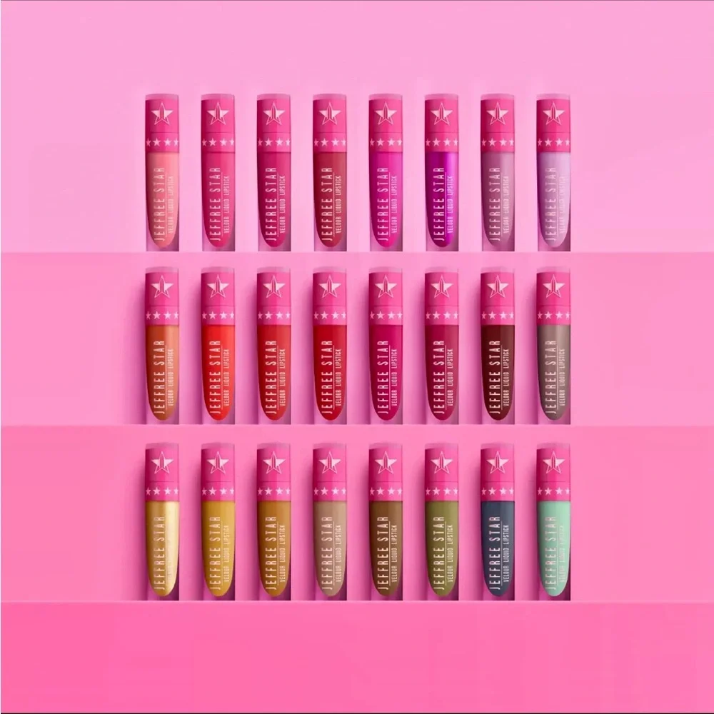Jeffree Star | ‘Weirdo’ Velour Liquid Lipstick | NiB matte black HtF